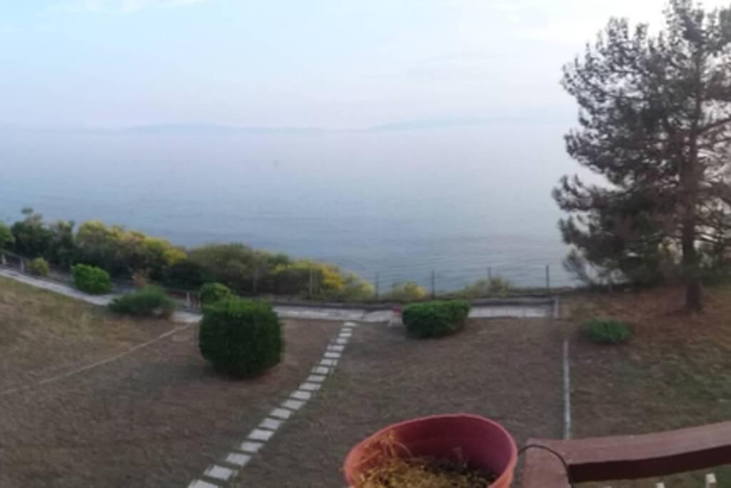 Ferienwohnung Sunshine House Offering Spectacular Views To Olymp A Nea Iraklia Exterior foto