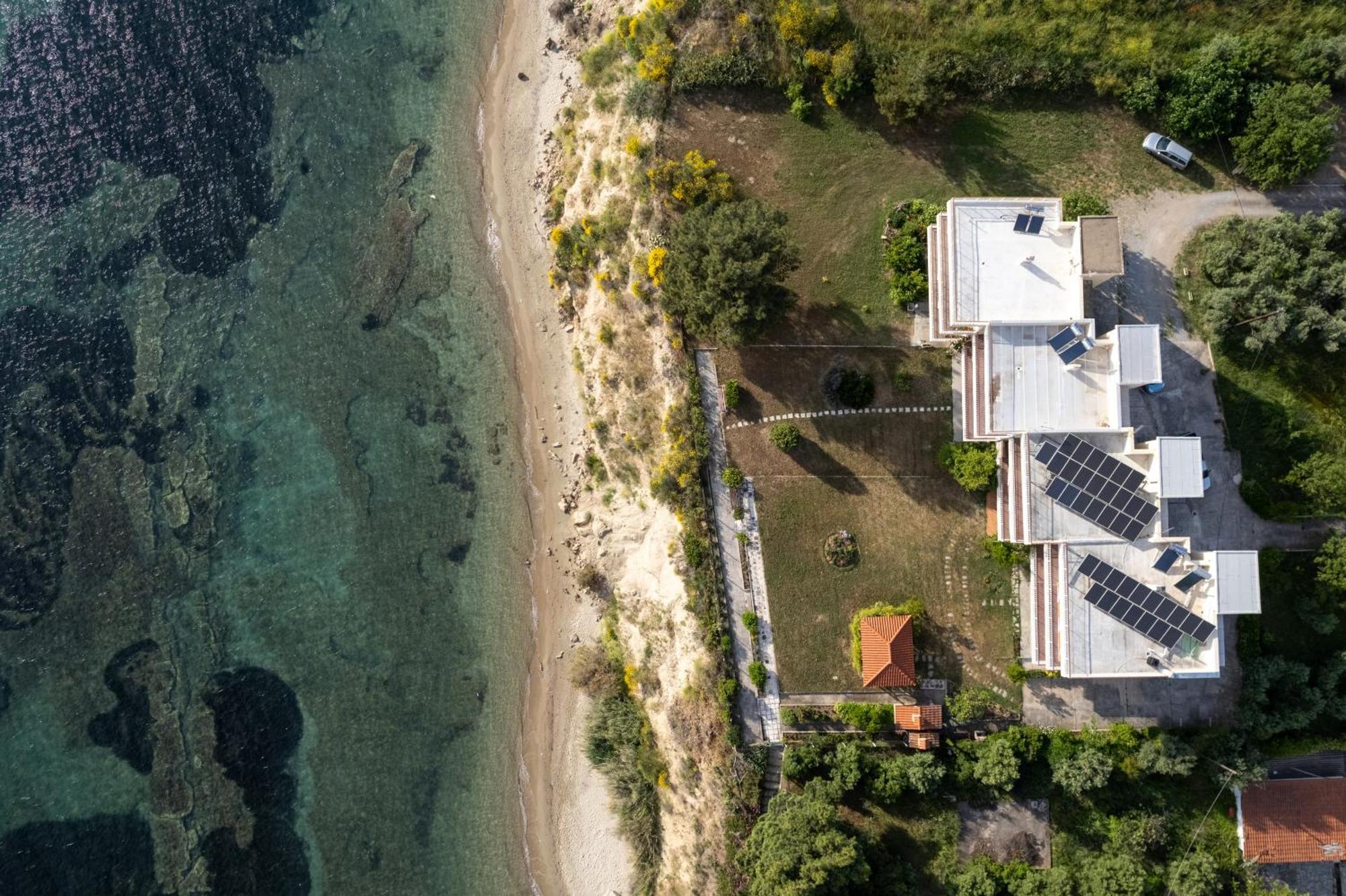 Ferienwohnung Sunshine House Offering Spectacular Views To Olymp A Nea Iraklia Exterior foto